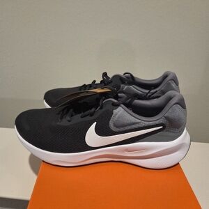 Nike Revolution 7 Blk/wht/gry Running Athletic Shoes Sz 11.5
